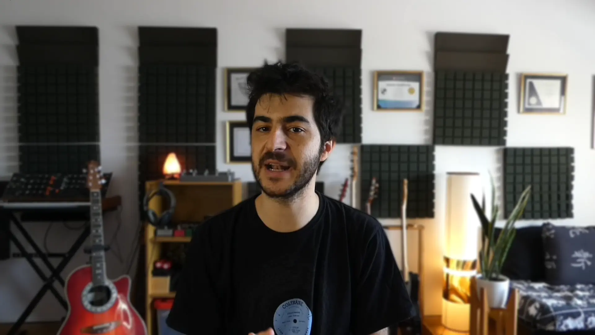 Gonzalo esteybar dictando curso de composición musical